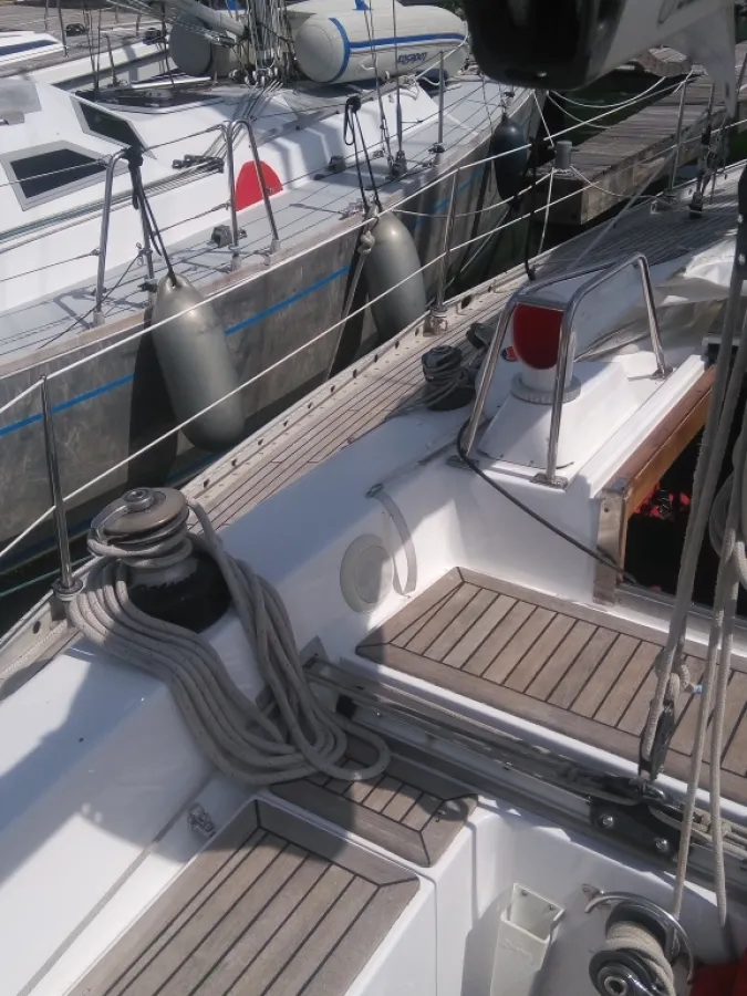 Polyester Sailboat Nautor Swan 38