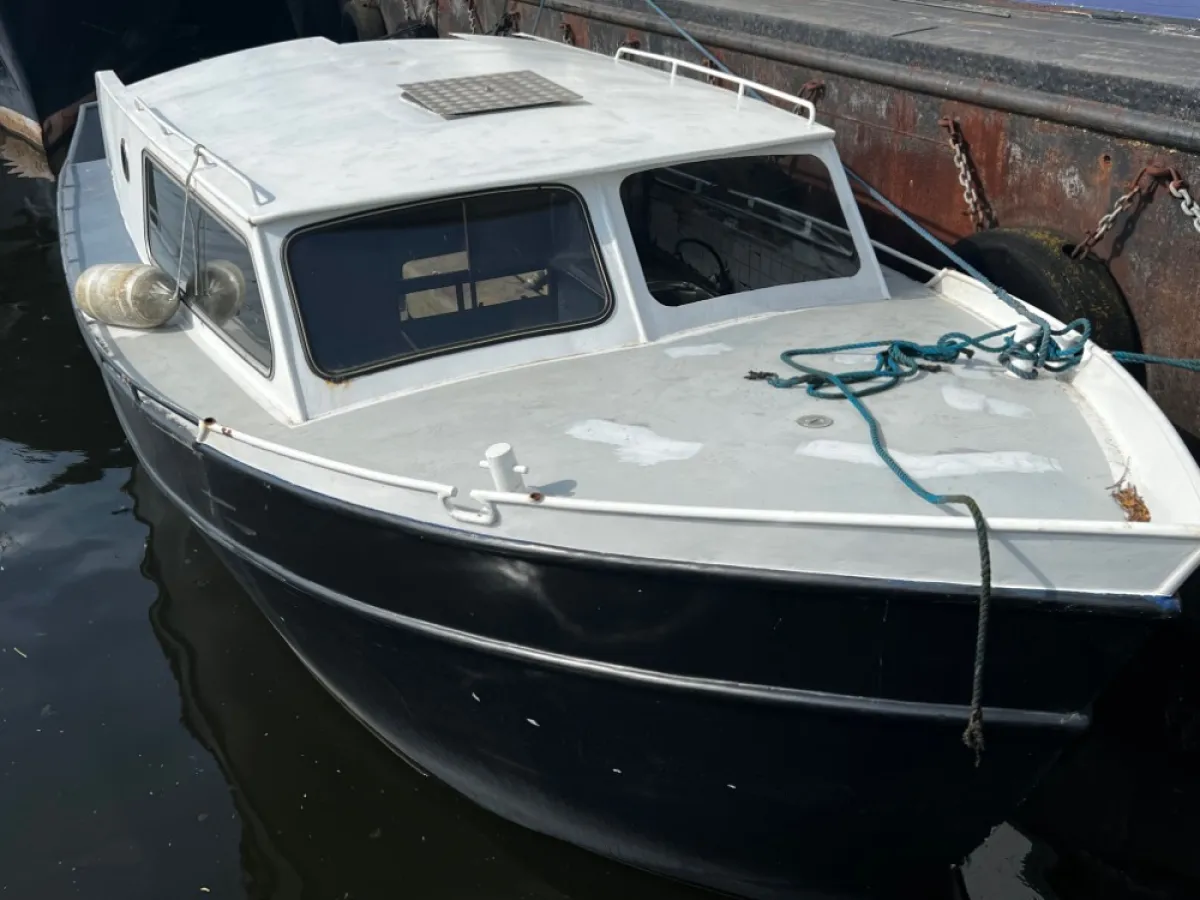 Steel Motorboat Cabin boat 850