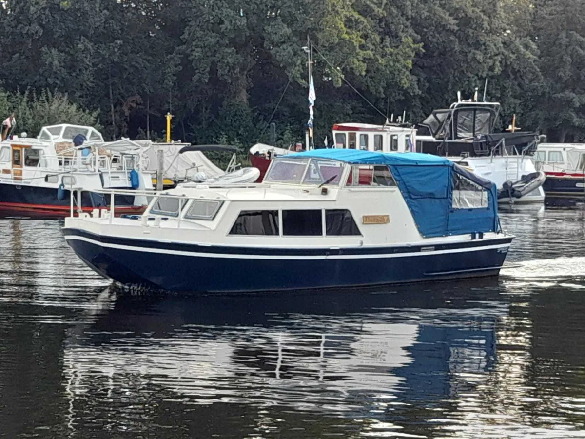 Steel Motorboat Doerak 850