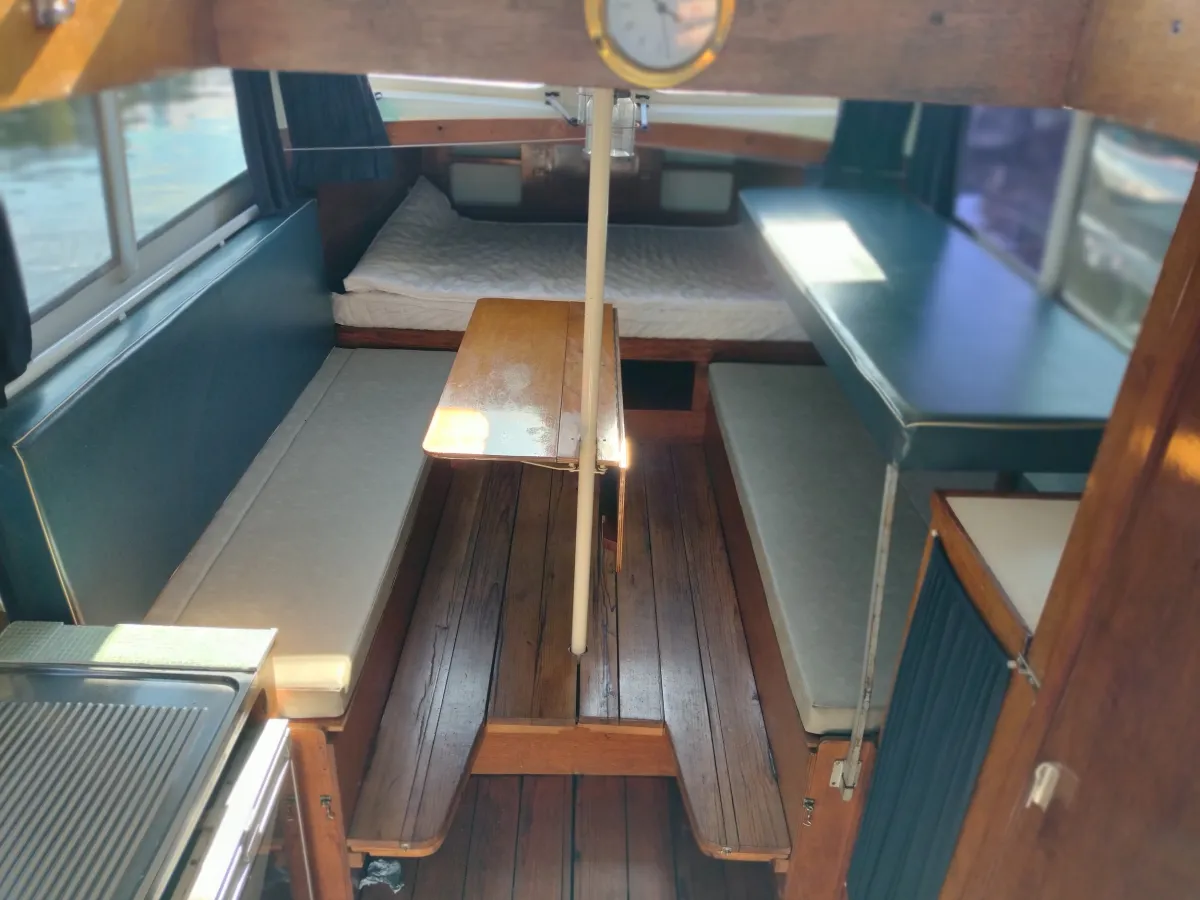 Steel Motorboat Doerak 850