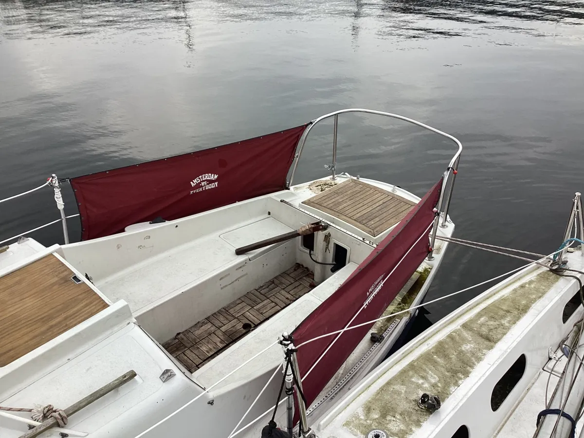 Polyester Budgetboat Cabin sailboat 600