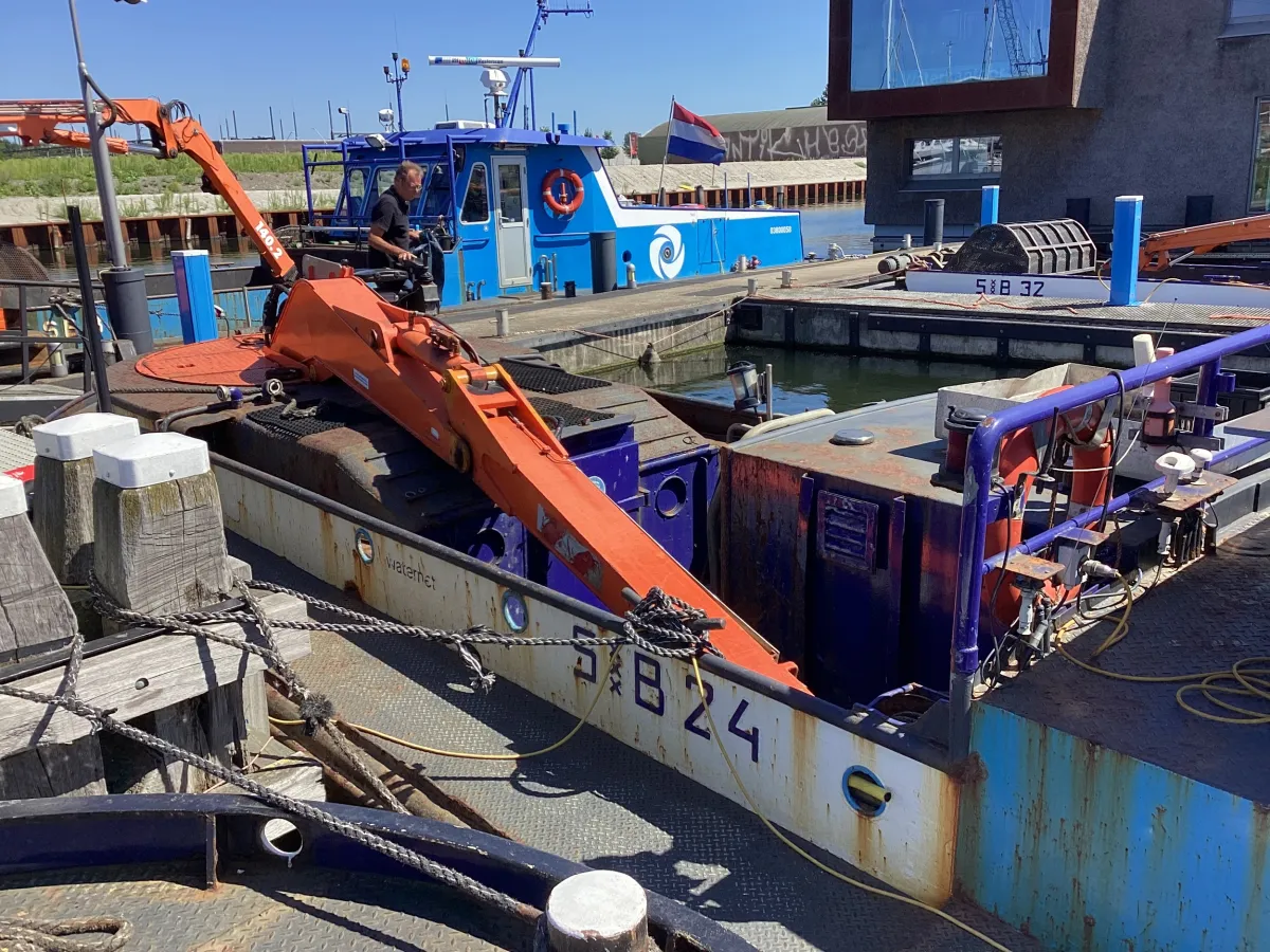 Steel Workboat Crane vessel SB 24