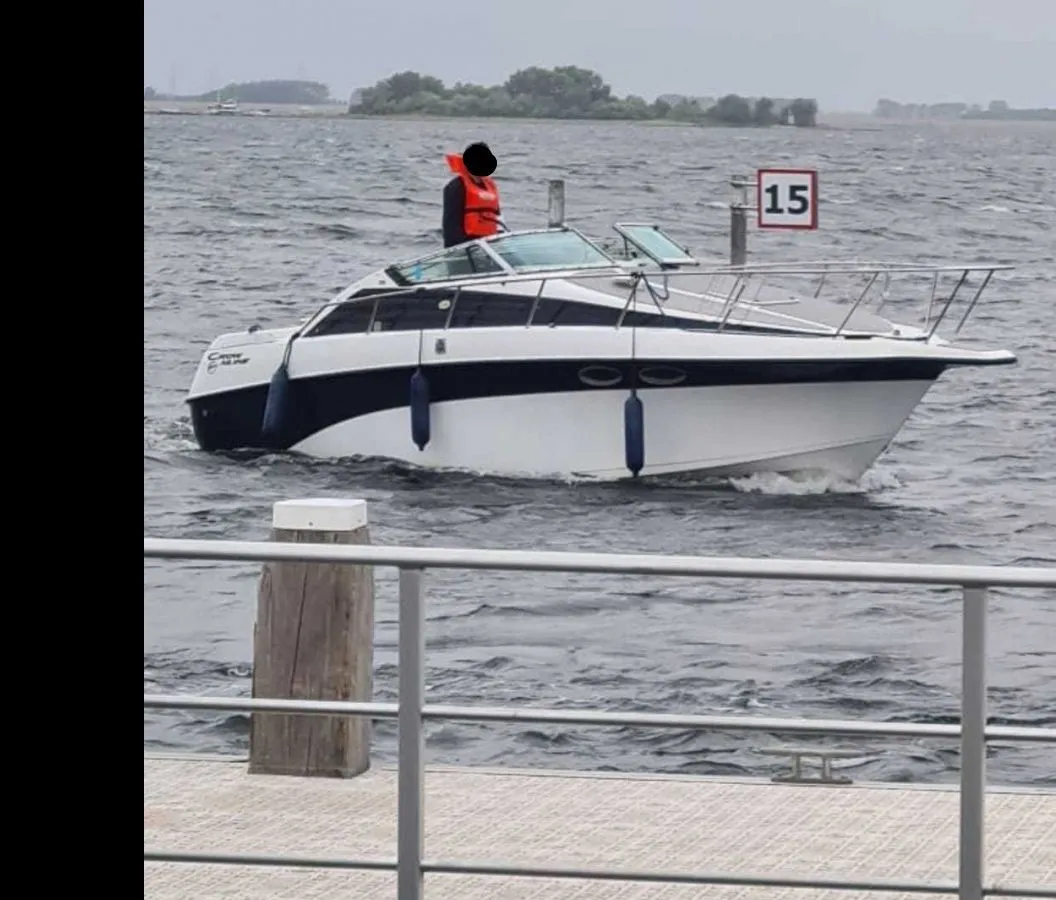 Polyester Speedboat Crownline 250CR