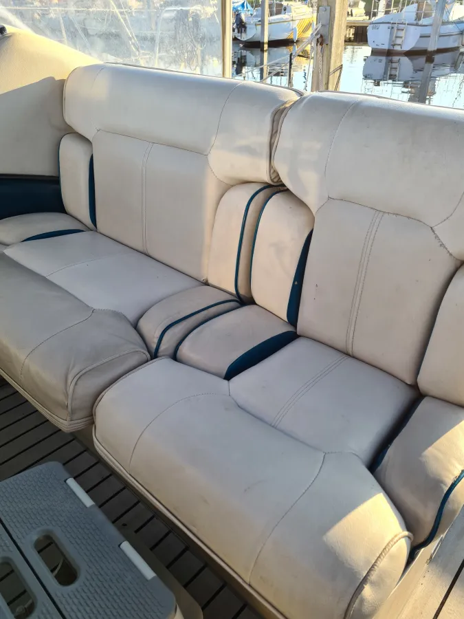 Polyester Speedboat Crownline 250CR