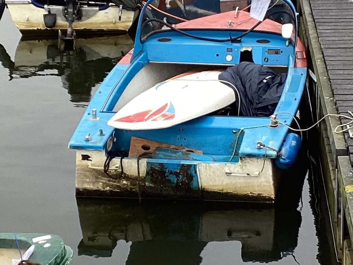 Polyester Budgetboat Speedboat 400