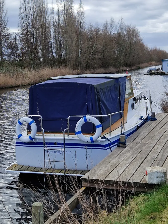 Steel Motorboat Elfmerenkruiser Kajuitboot