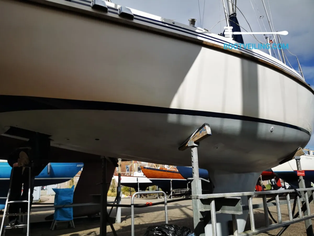 Polyester Sailboat Rebell 25