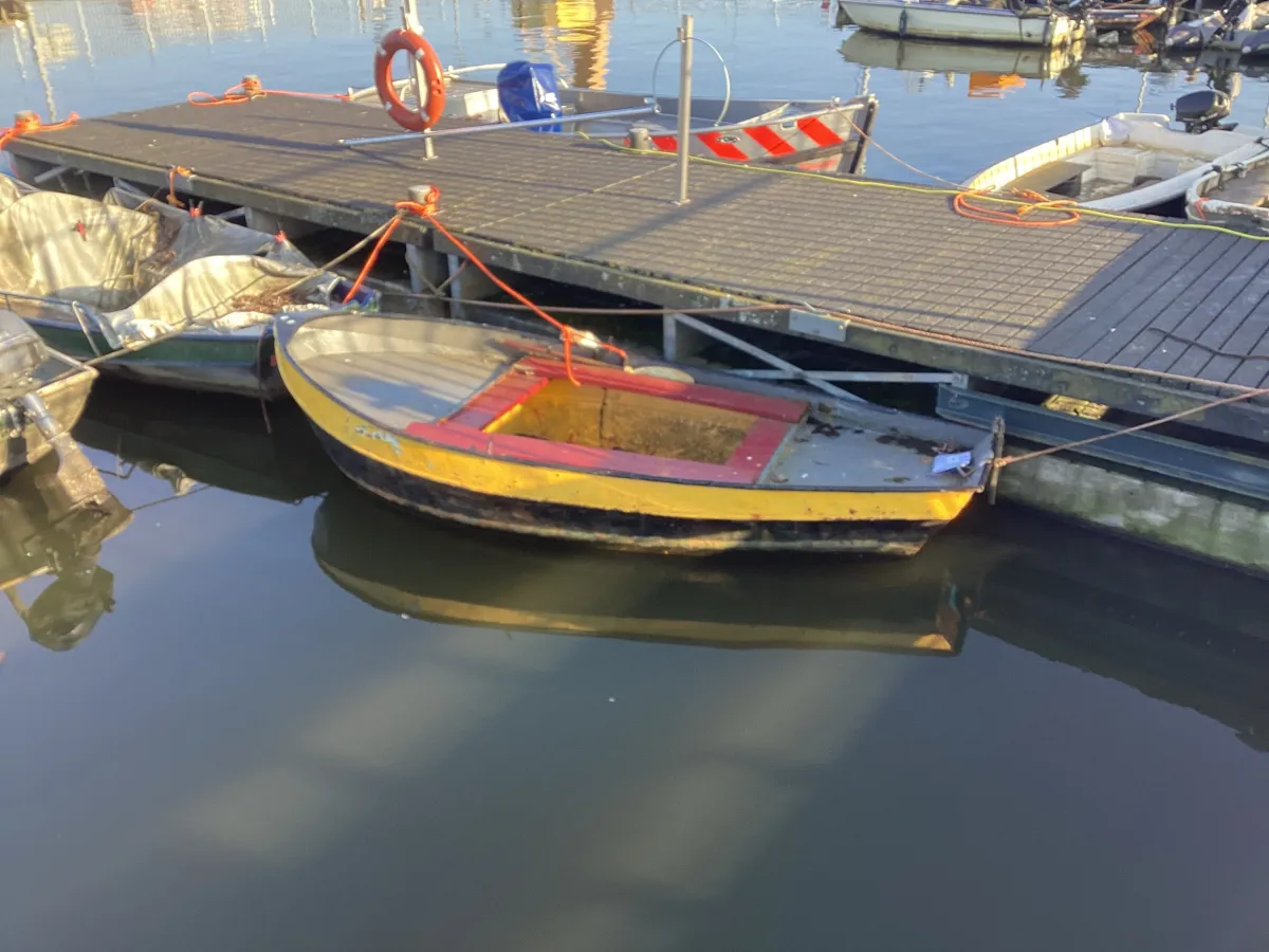 Steel Budgetboat Vlet 325