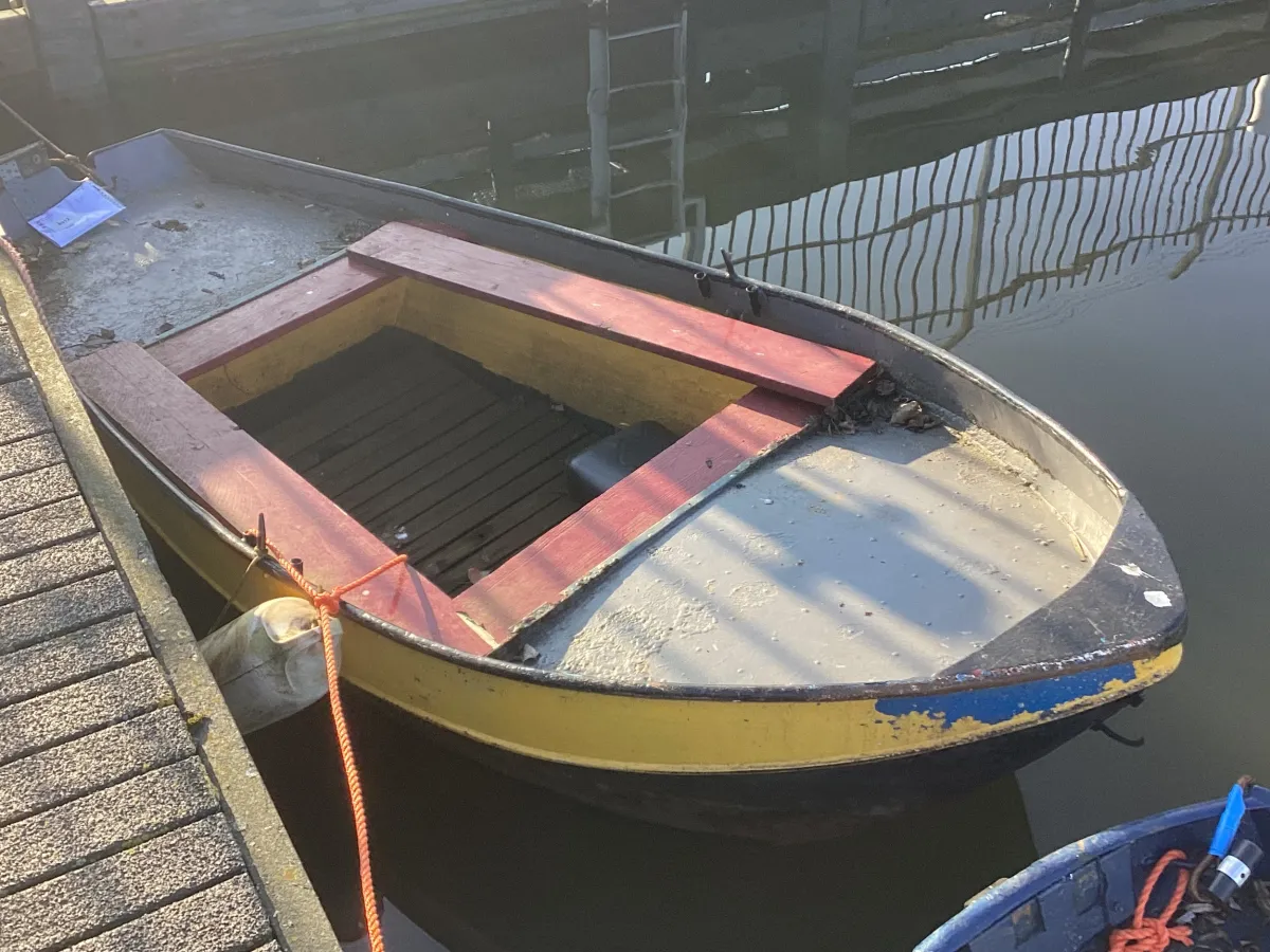 Steel Budgetboat Vlet 325