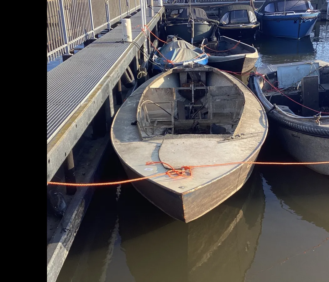 Steel Budgetboat Hull 700