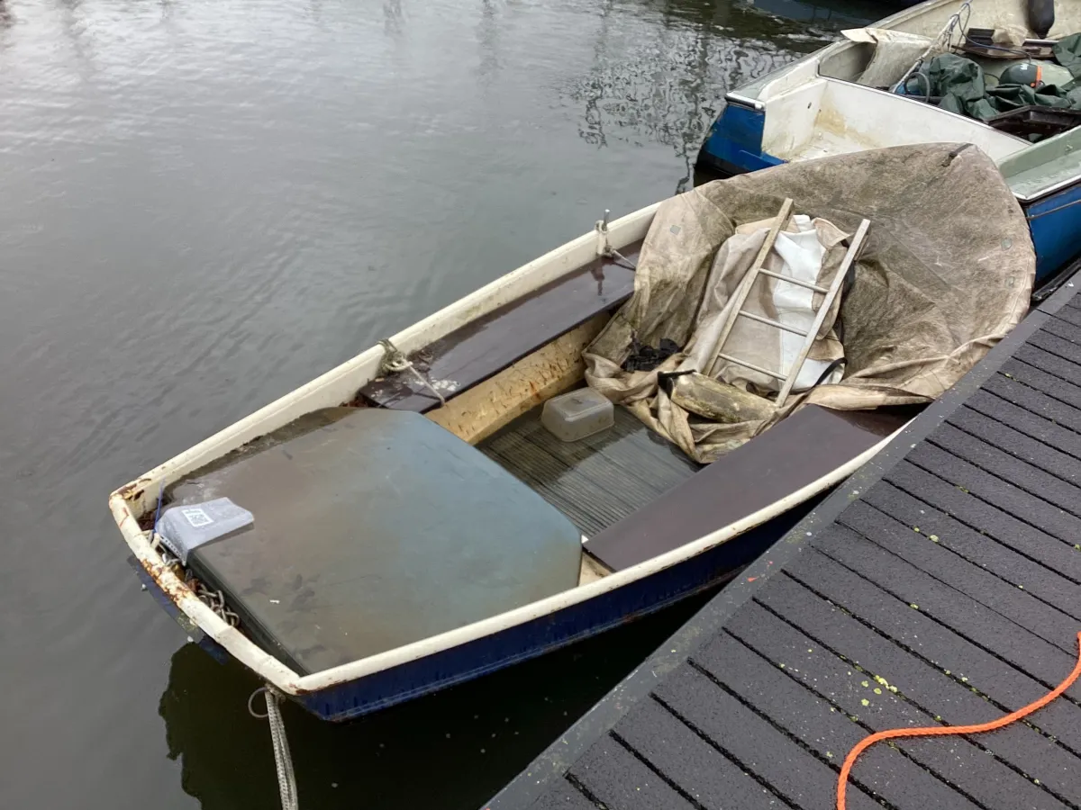 Steel Budgetboat Vlet 350