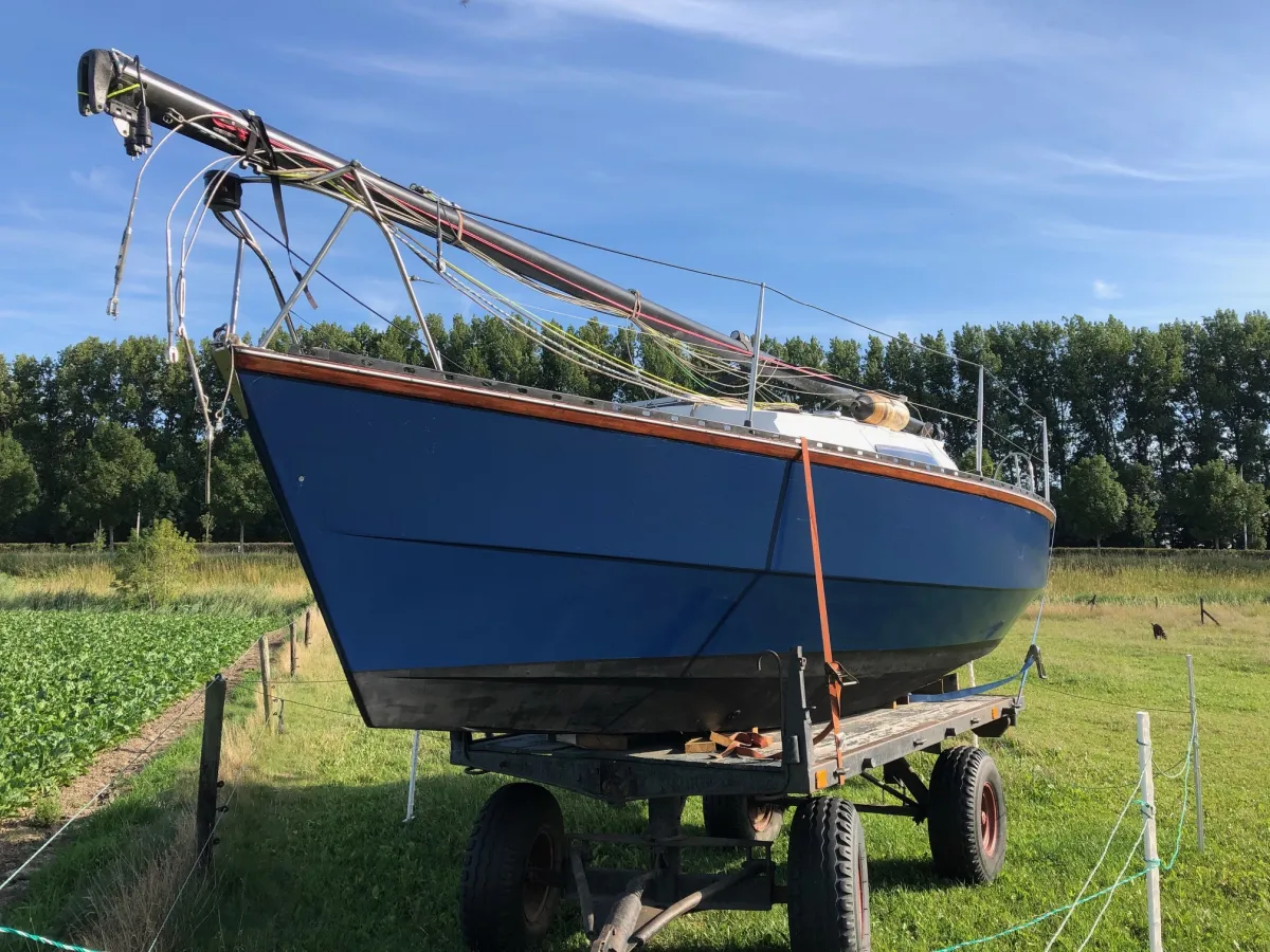 Wood Sailboat Waarschip 730