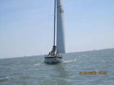 Polyester Sailboat UFO 34 Photo 3