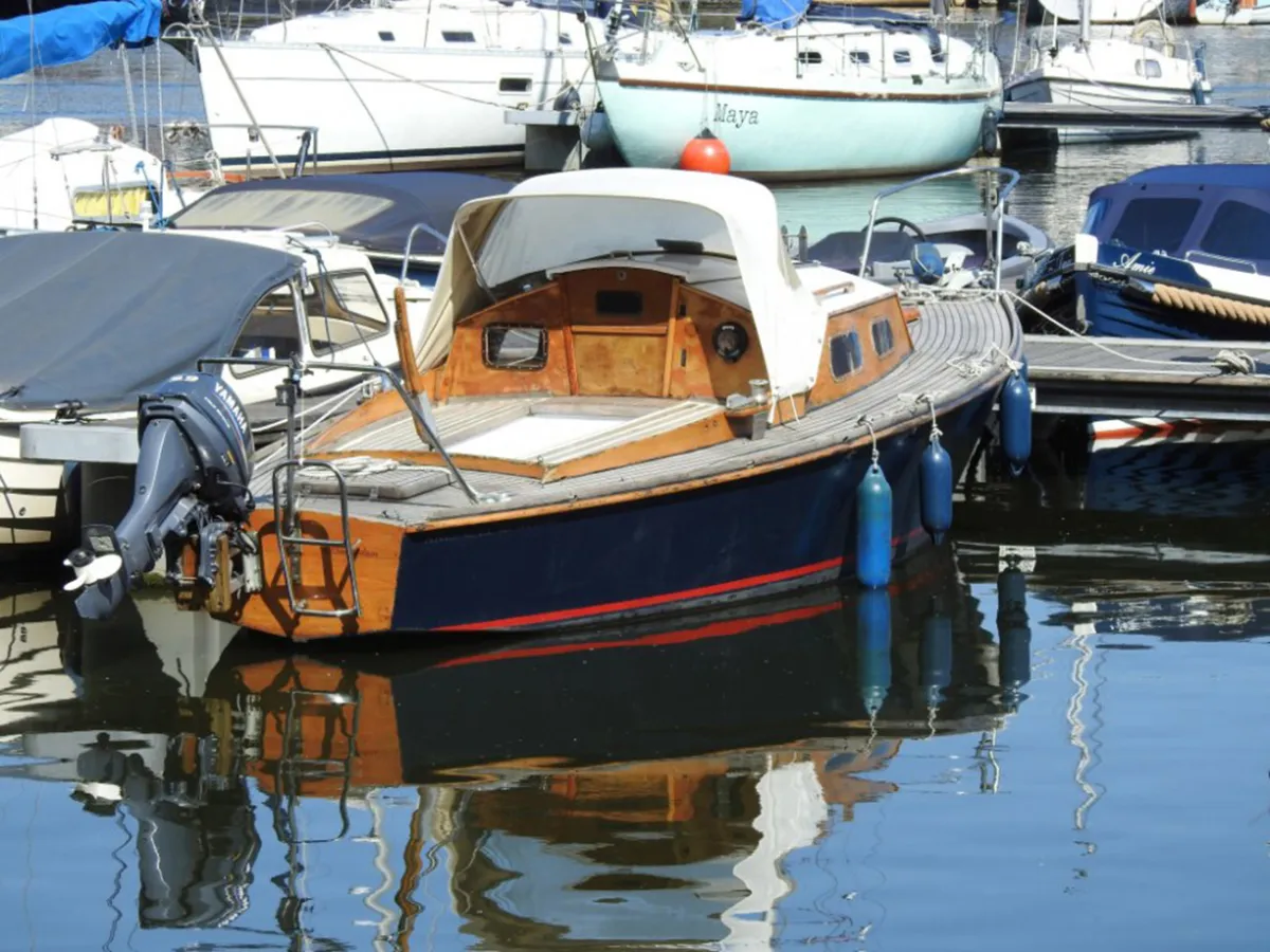 Wood Sailboat Van de Stadt Primaat