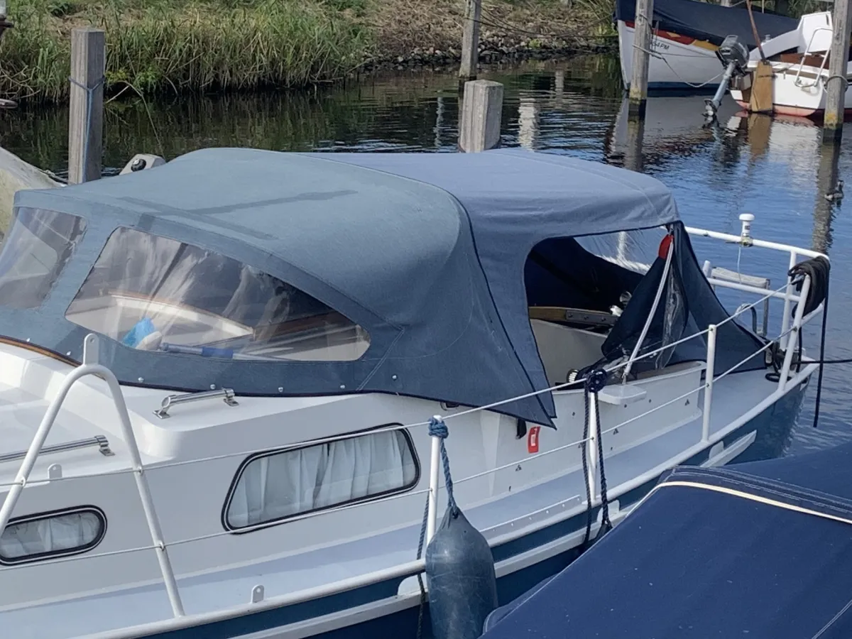 Steel Sailboat Sneekermeer 800