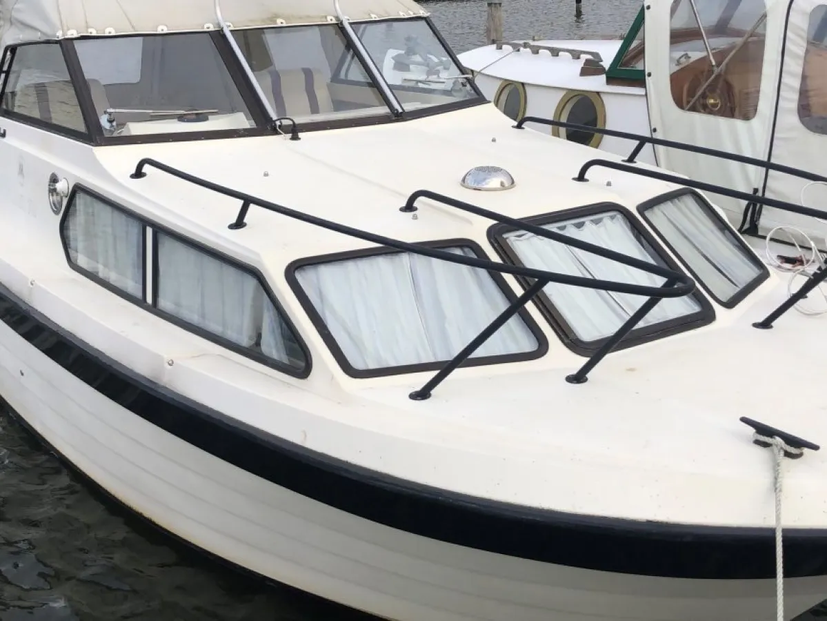 Polyester Motorboat Master 740 OK