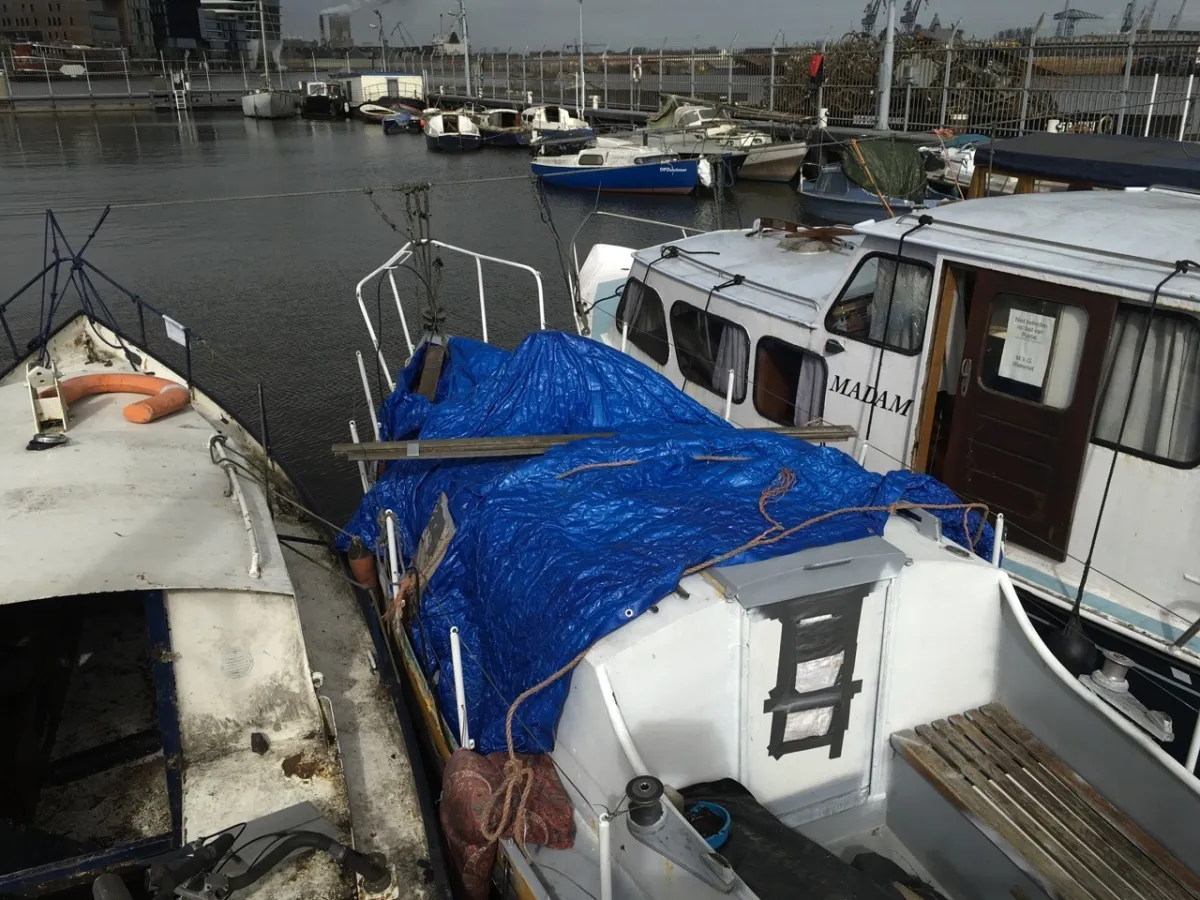 Steel Budgetboat Grachtenboot Zeilboot