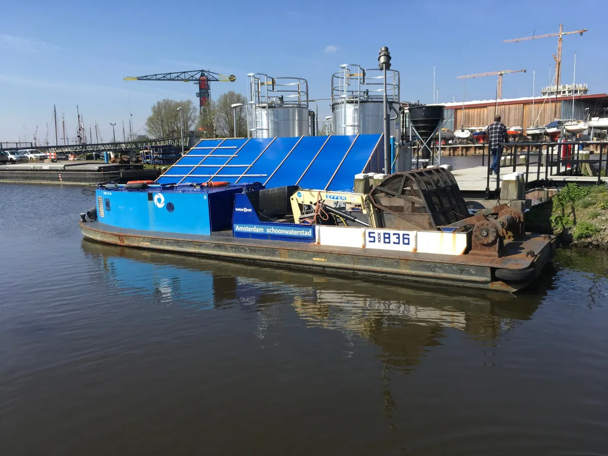 Stahl Arbeitsboot Arbeitsschiff Motor Drijfvuil Visboot