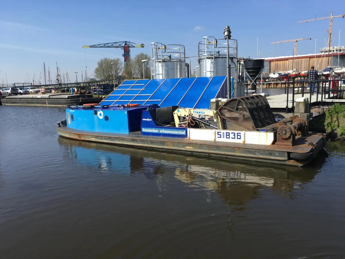 Stahl Arbeitsboot Arbeitsschiff Motor Drijfvuil Visboot