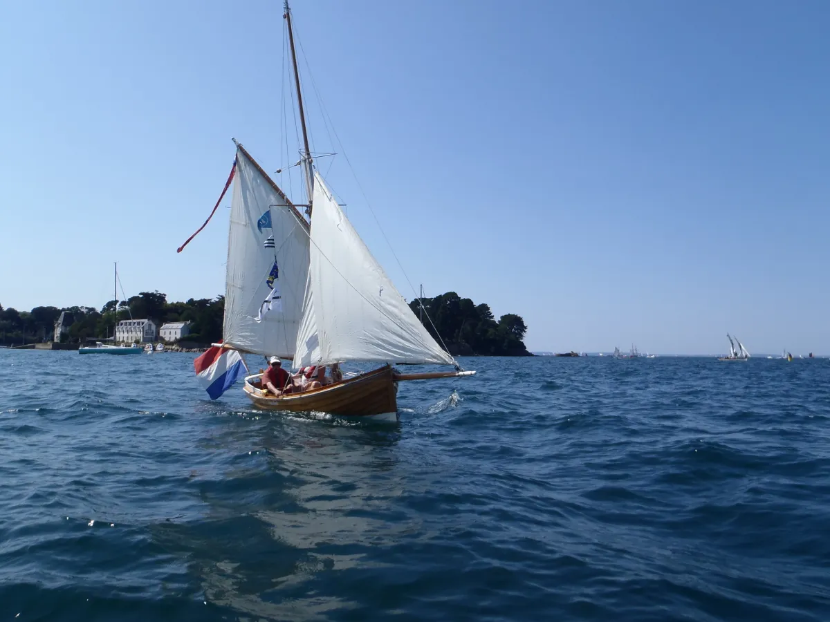 Wood Open zeilboot Kerstholt Sloep