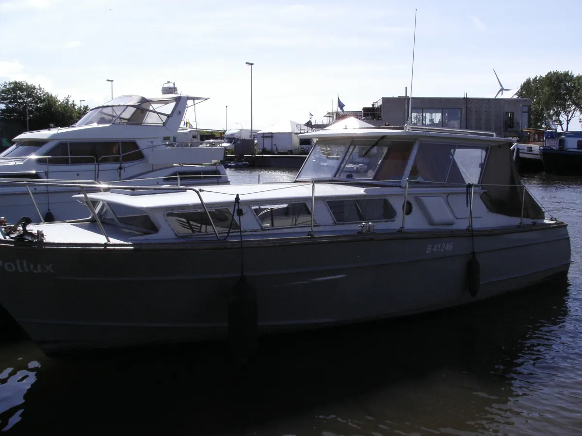 Polyester Motorboat Polyboat 900