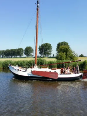 Motorboat Hengst Tjalk