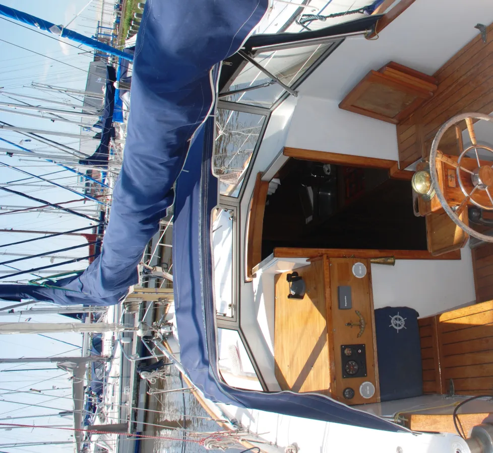 Polyester Sailboat Hallberg Rassy 35 Rasmus