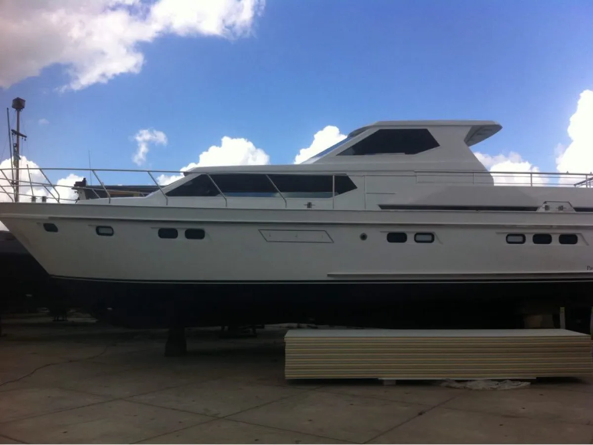 Steel Motorboat Pacific Allure 143