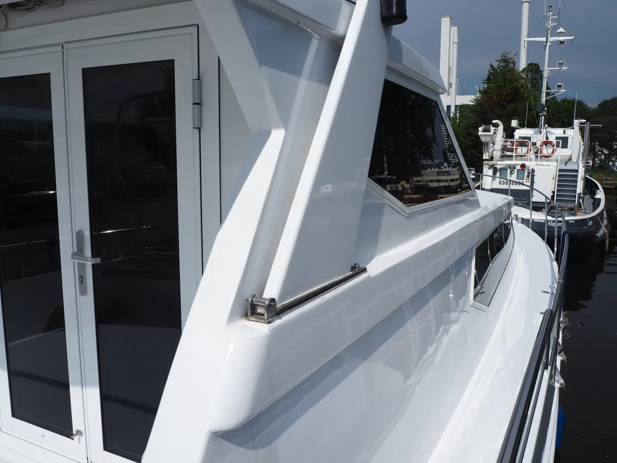 Steel Motorboat Pacific Allure 143