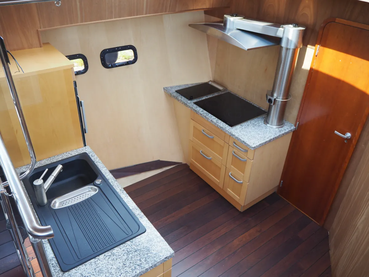 Steel Motorboat Pacific Allure 143