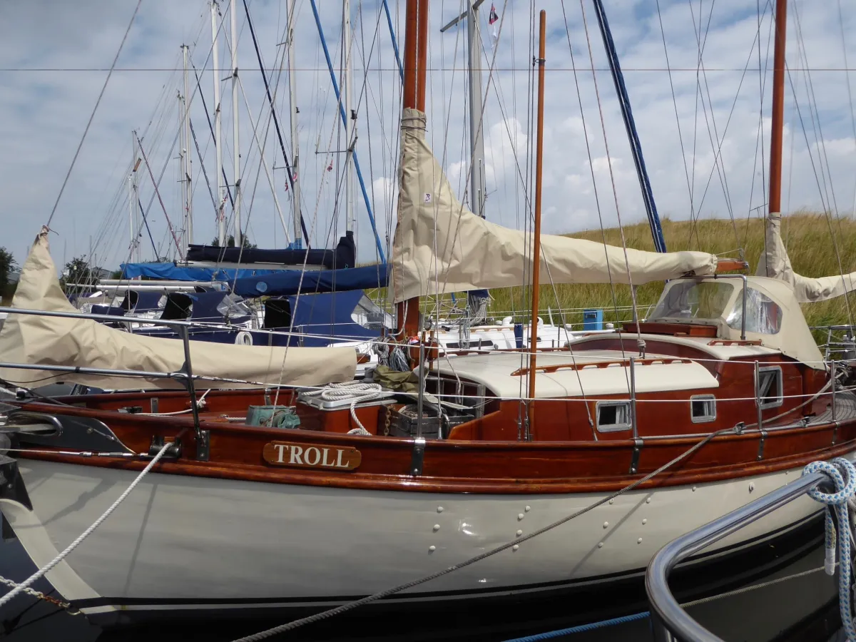 Wood Sailboat Colin Archer 