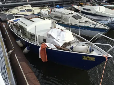 Grachtenboot Zeilboot