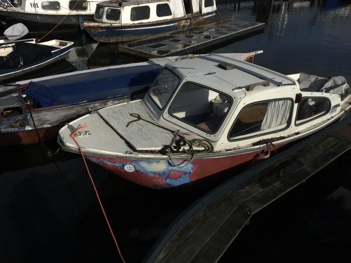 Polyester Budgetboat Grachtenboot Kruiser