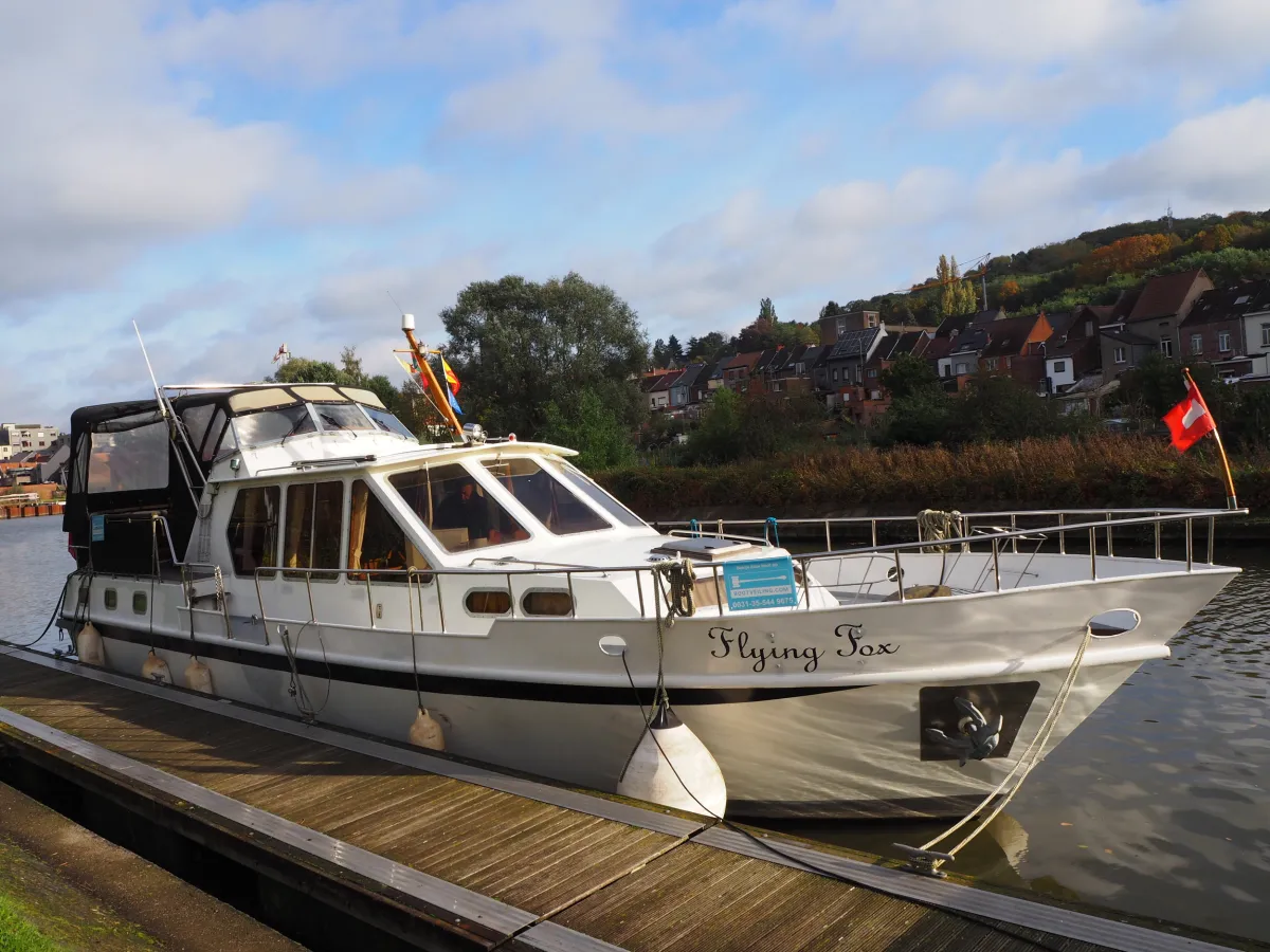 Steel Motorboat Beachcraft 48