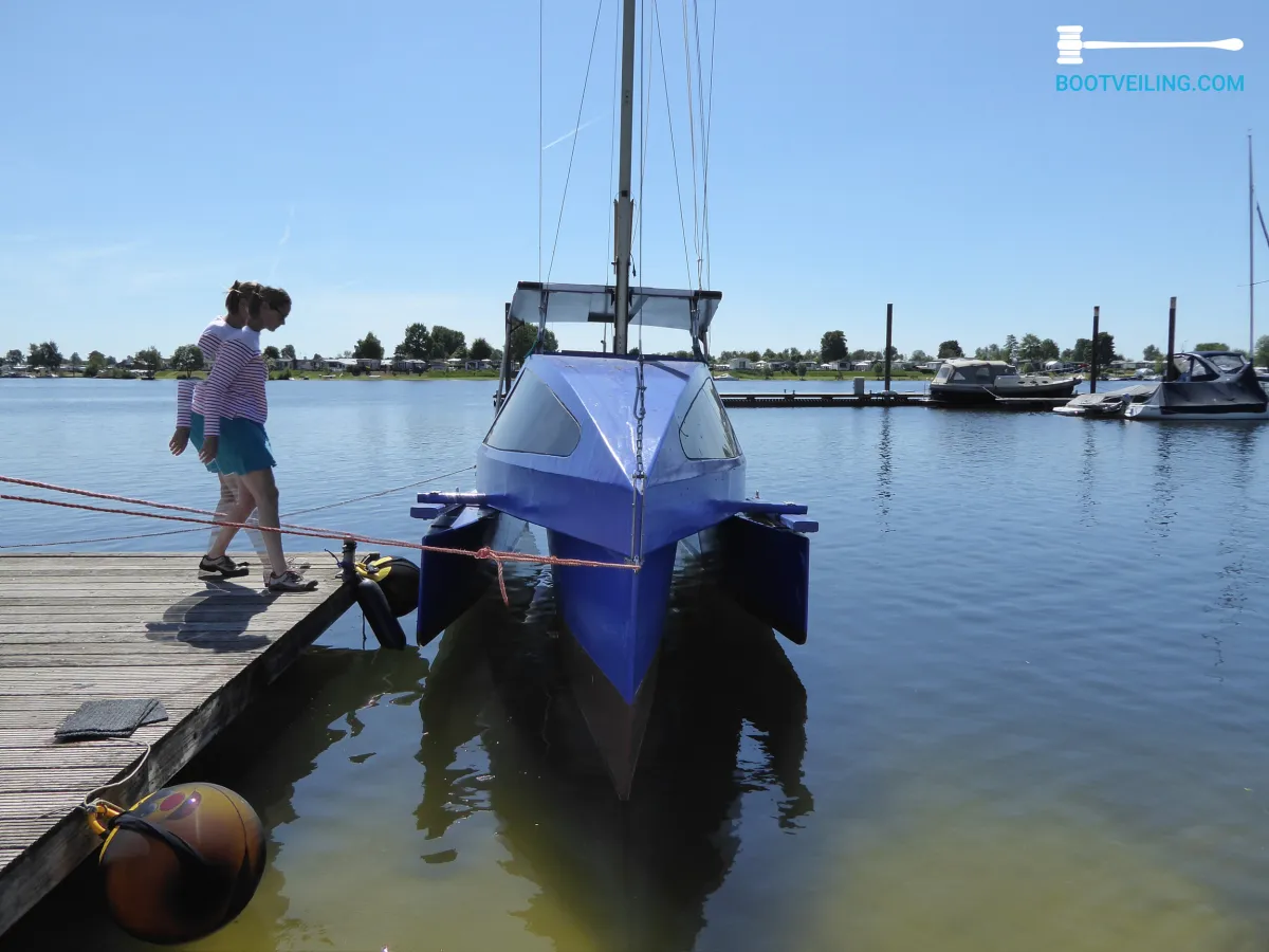 Composite catamaran Trimaran 22