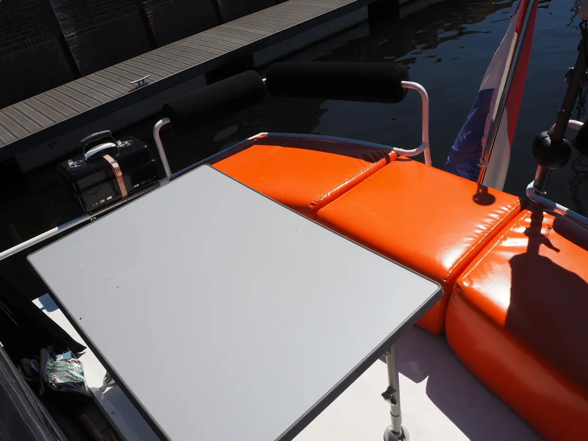 Steel Motorboat Marne 9.5 AK Cabrio