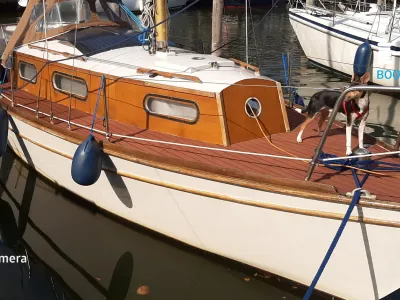 Wood Sailboat Van de Stadt Delta 777 Photo 1