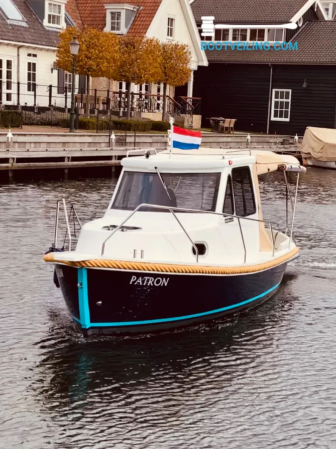 Polyester Motorboat Rakser 700