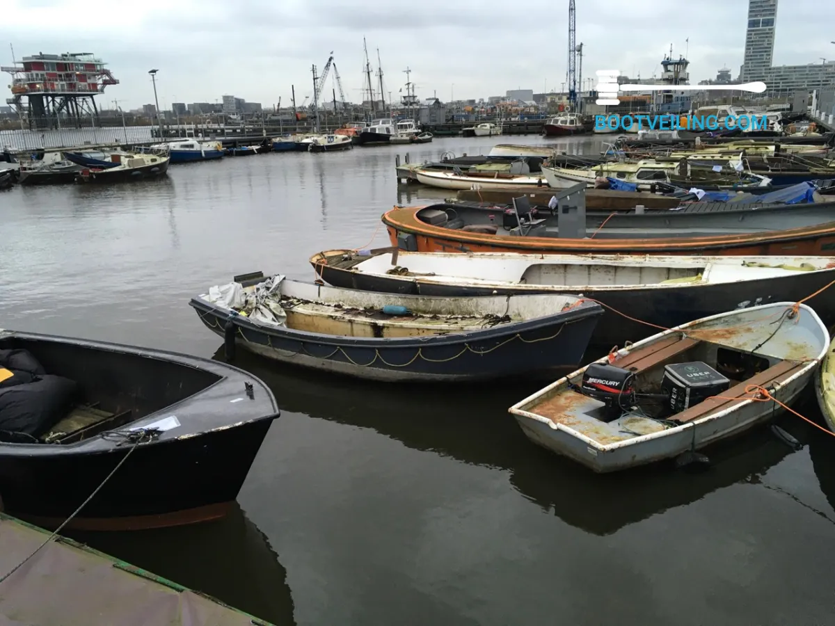 Polyester Budgetboat Grachtenboot Spiegelsloep