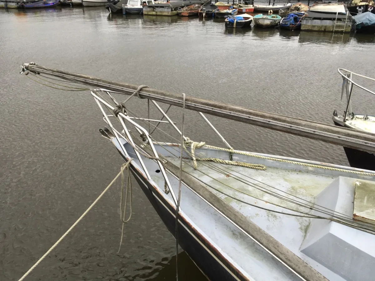 Steel Sailboat Grachtenboot Kajuitzeilboot