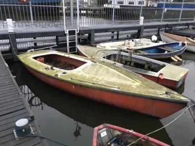 Grachtenboot Zeilboot