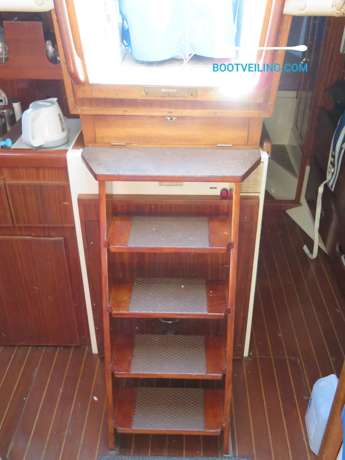 Polyester Sailboat Westerly Conway 36