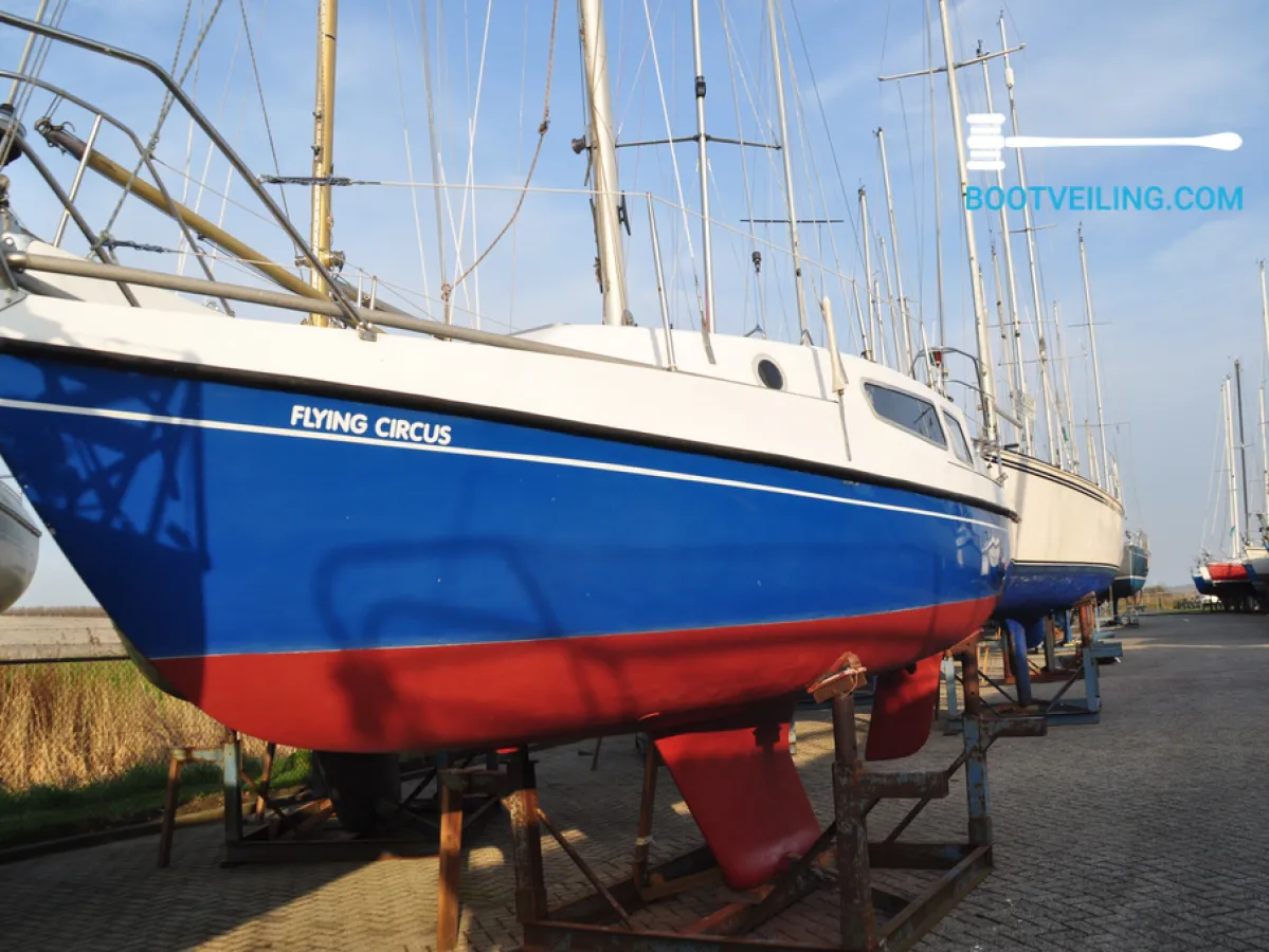 Polyester Sailboat Atlas 25