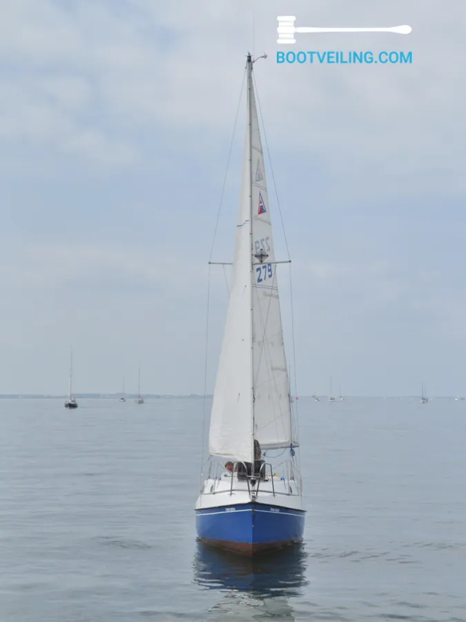 Polyester Sailboat Atlas 25