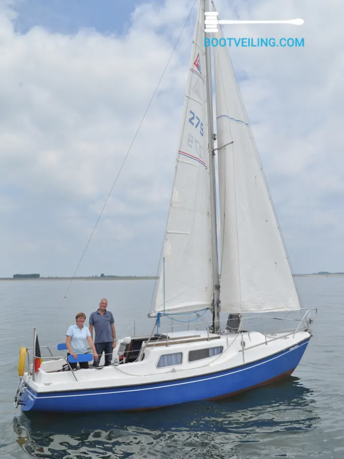 Polyester Sailboat Atlas 25