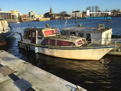 Grachtenboot Motorboot