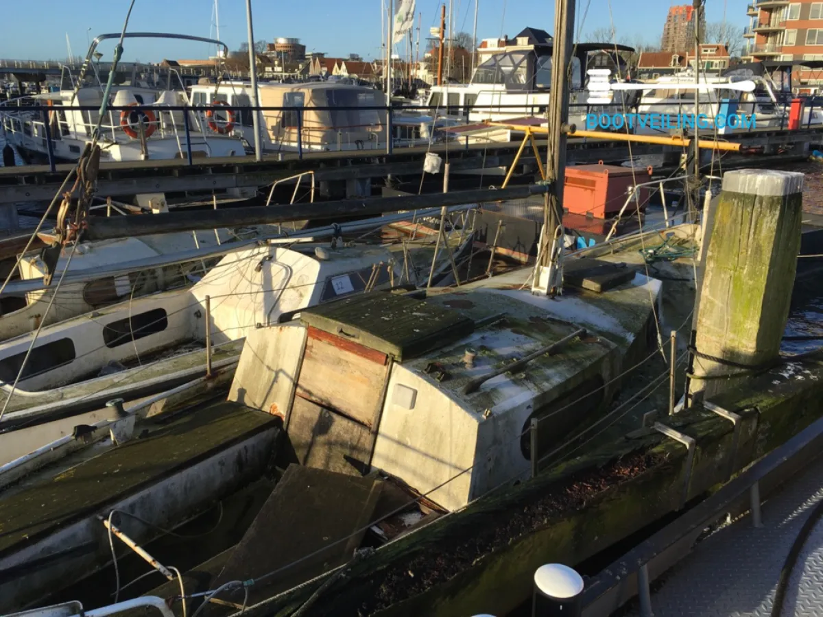 Steel Budgetboat Grachtenboot Zeilboot