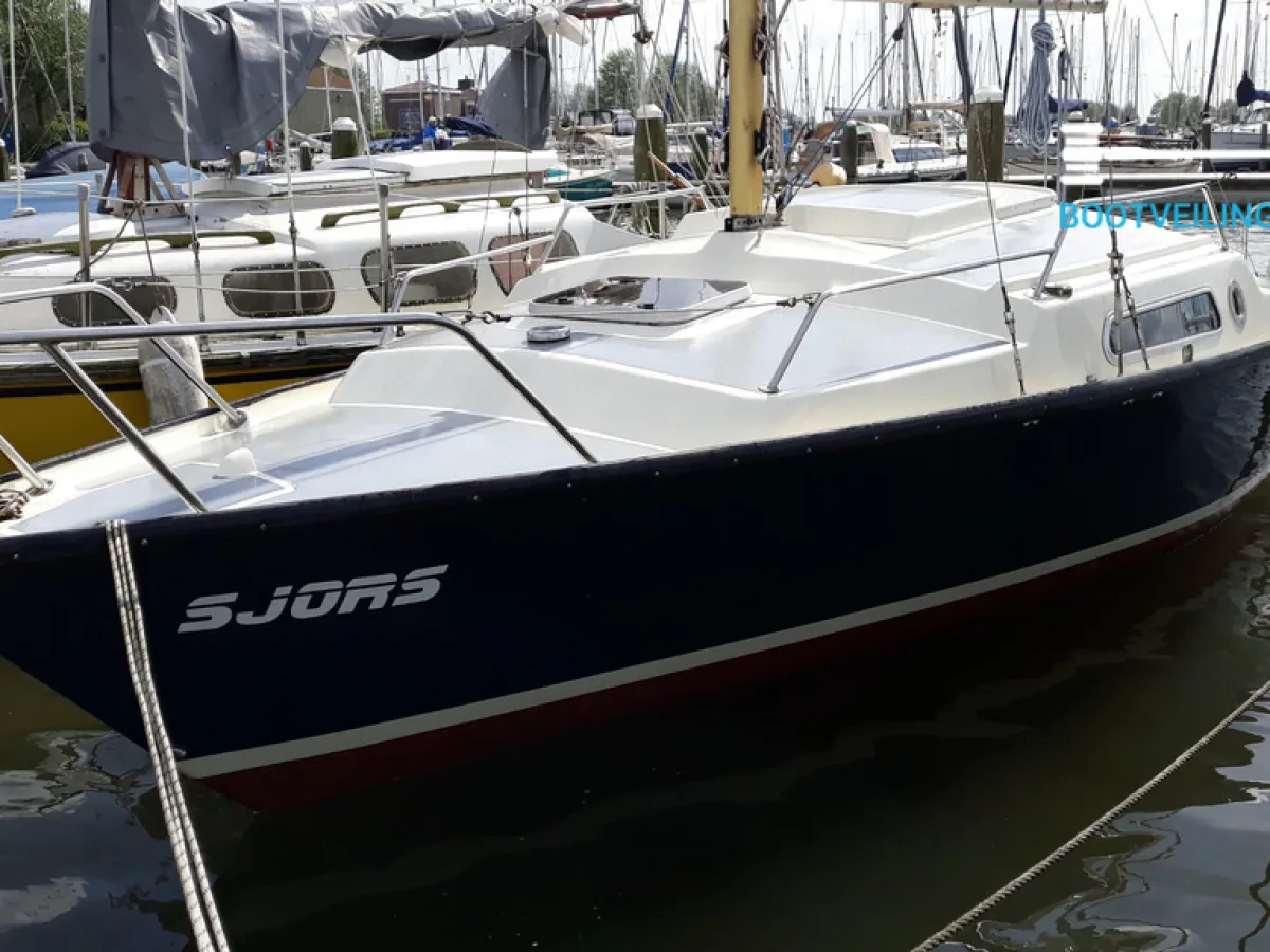 Polyester Sailboat Gouteron 22