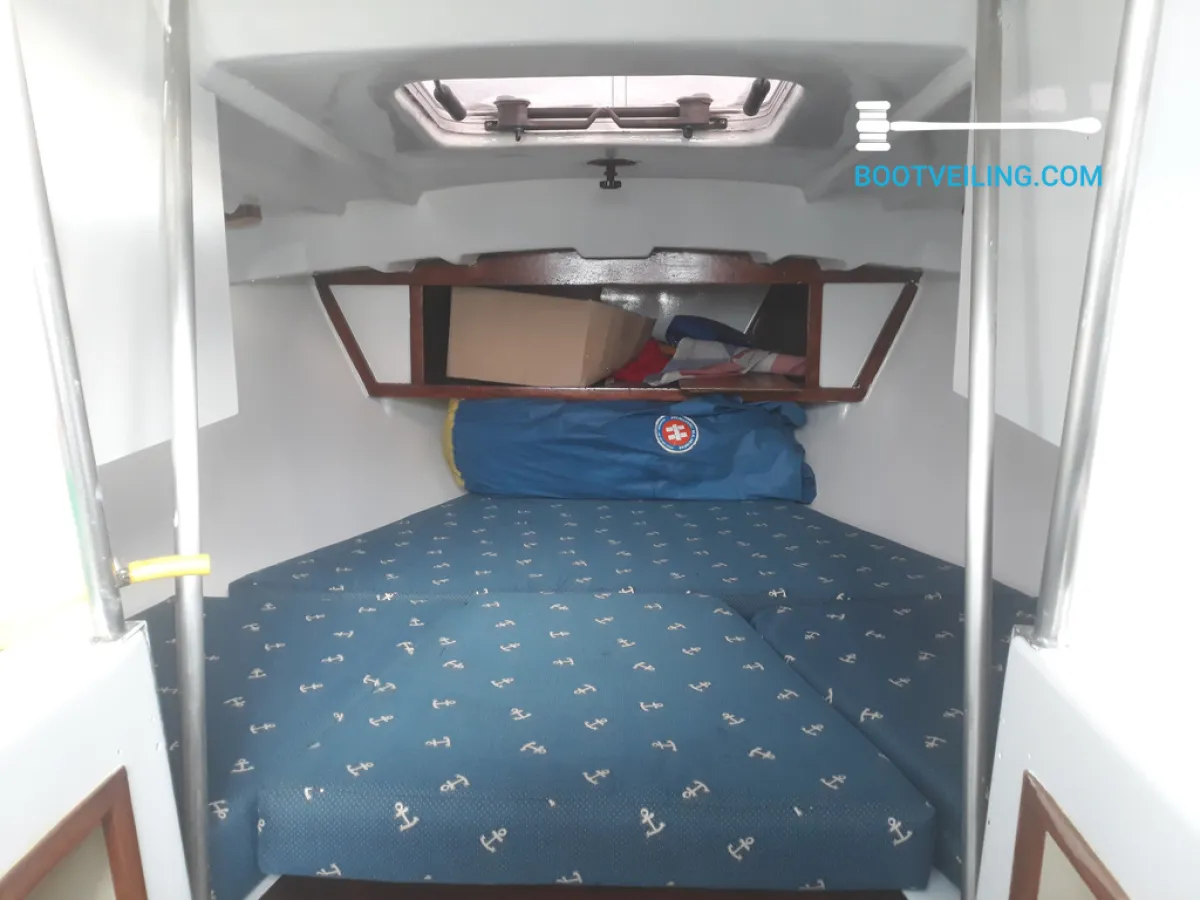 Polyester Sailboat Gouteron 22