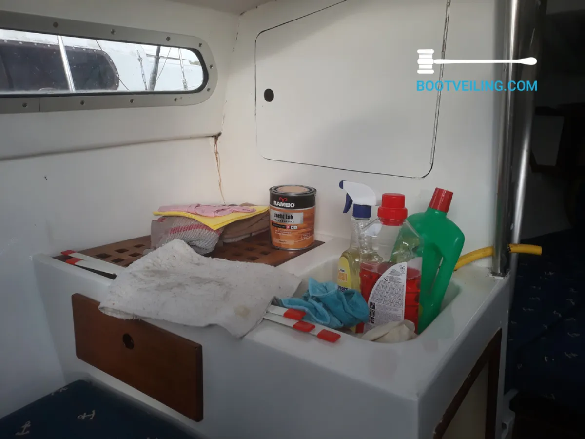 Polyester Sailboat Gouteron 22